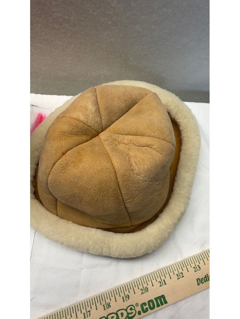 Vintage Genuine Suede & Shearling Bucket Hat Tan Cream Winter Warmth E-4 - Picture 9 of 9